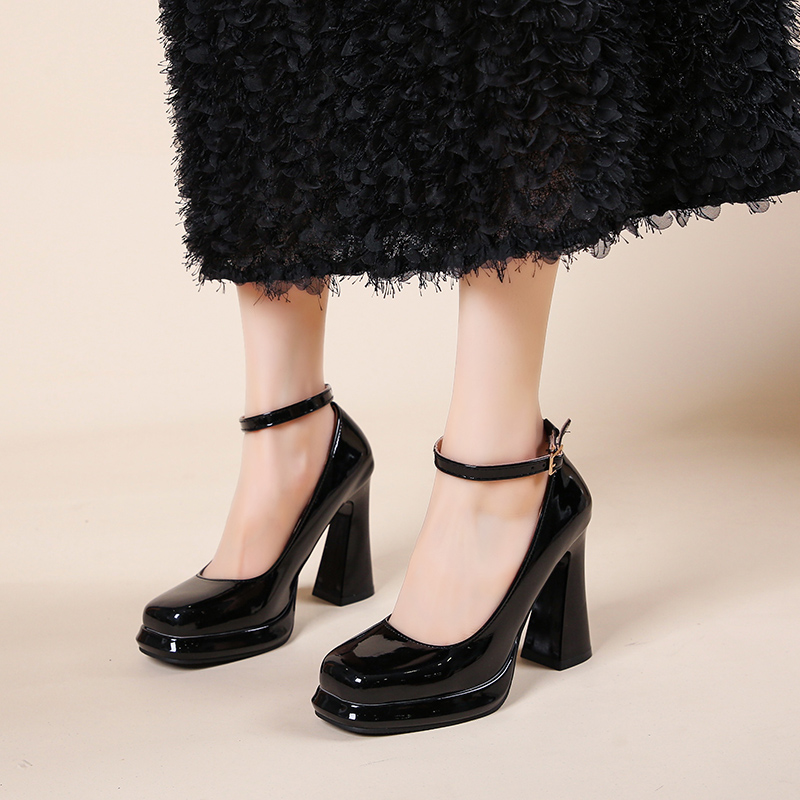 Modische High-Heels. Sommerlic – Leather Classic Strap Bewertung und Preis